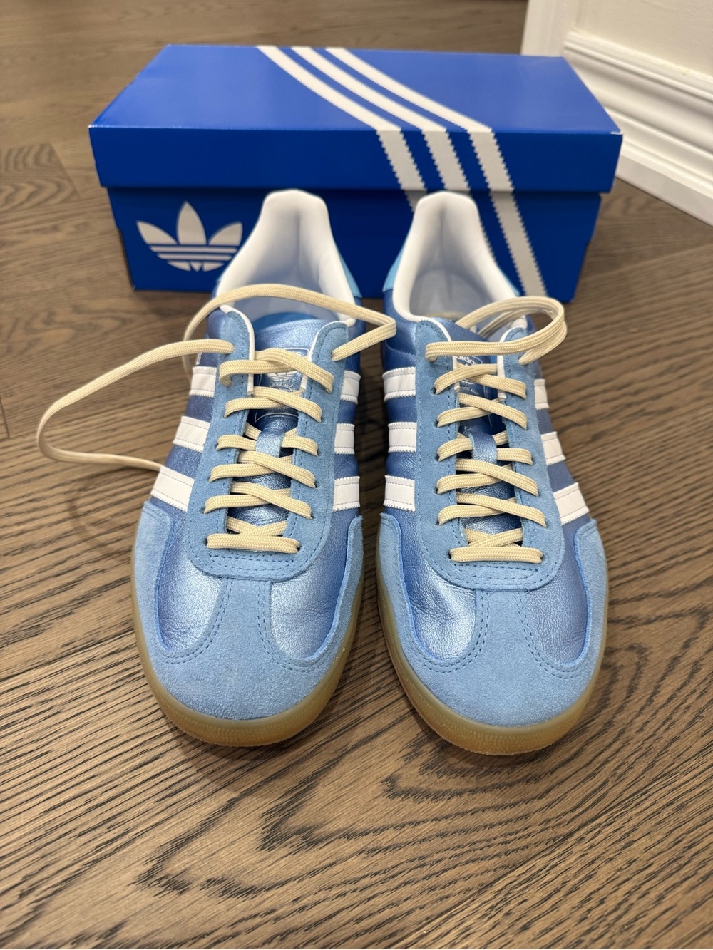 Women Adidas Gazelle Sky Blue & White Sneakers, Tan soul, size 9.5 - Picture 2 of 8